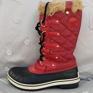 Sorel Chili Pepper Red & Black Winter Waterproof Lace Boots with Faux Fur Tops